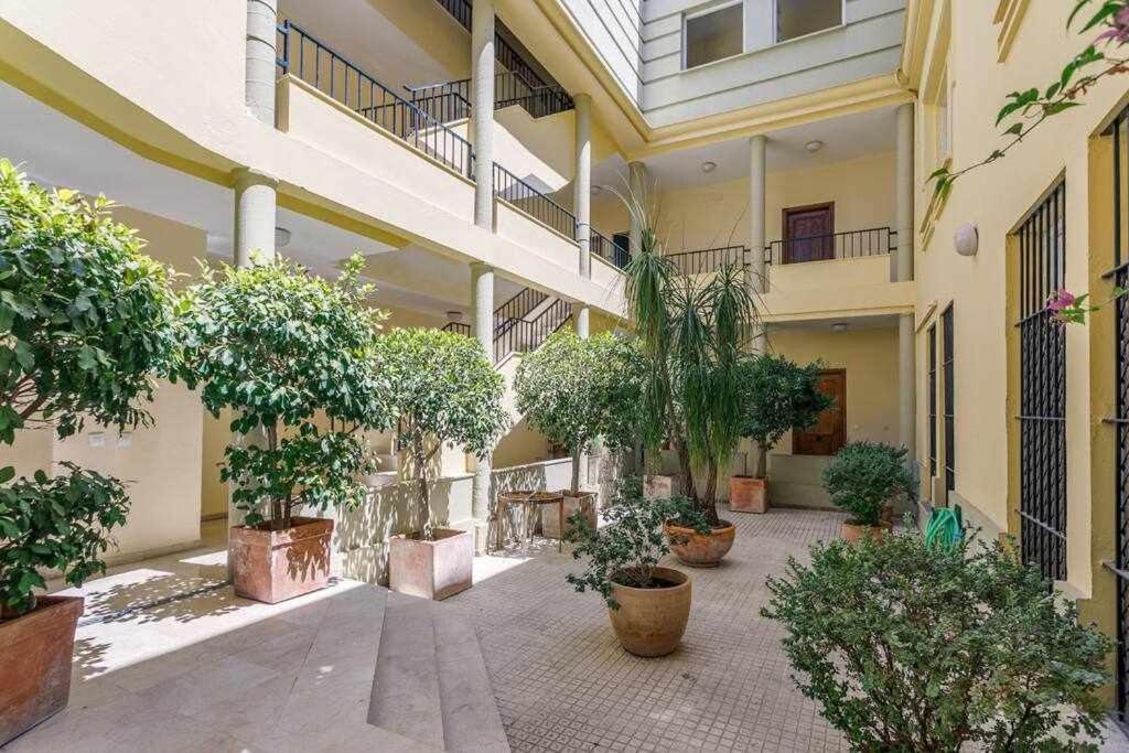 Апартаменты Santa Cruz Parking Incluido Севилья Экстерьер фото