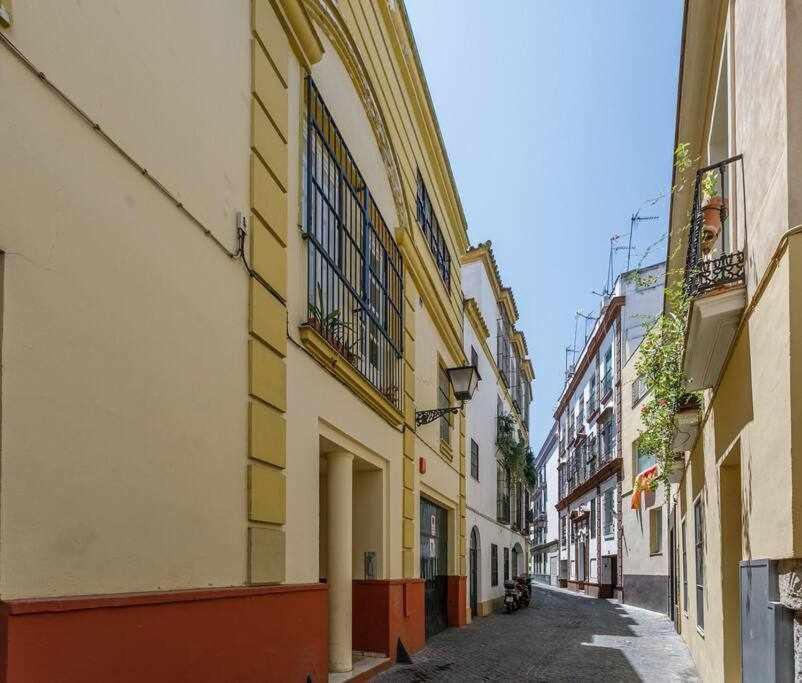 Апартаменты Santa Cruz Parking Incluido Севилья Экстерьер фото